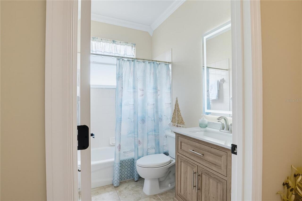 Listing Photo 12
