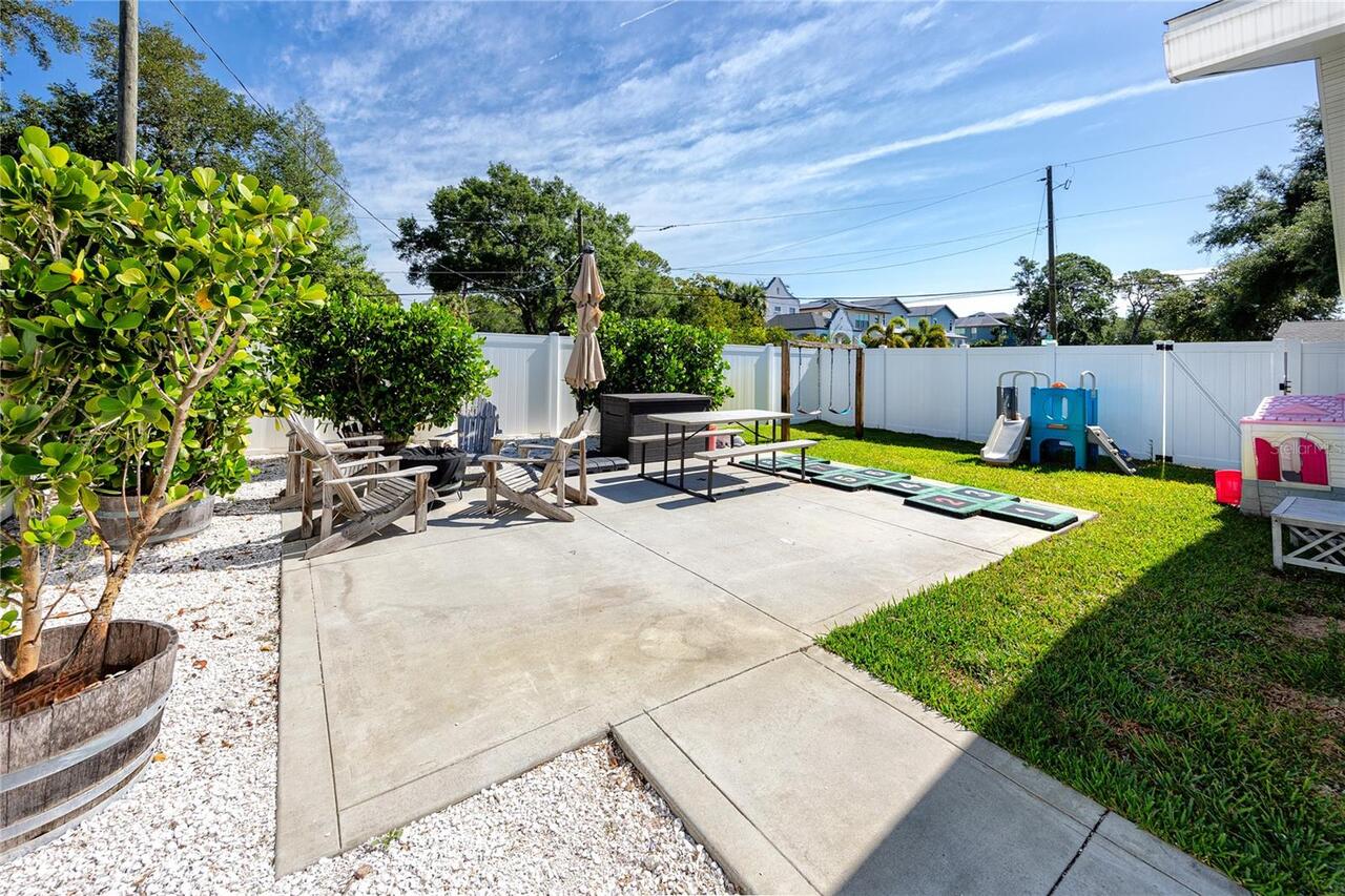 Listing Photo 32