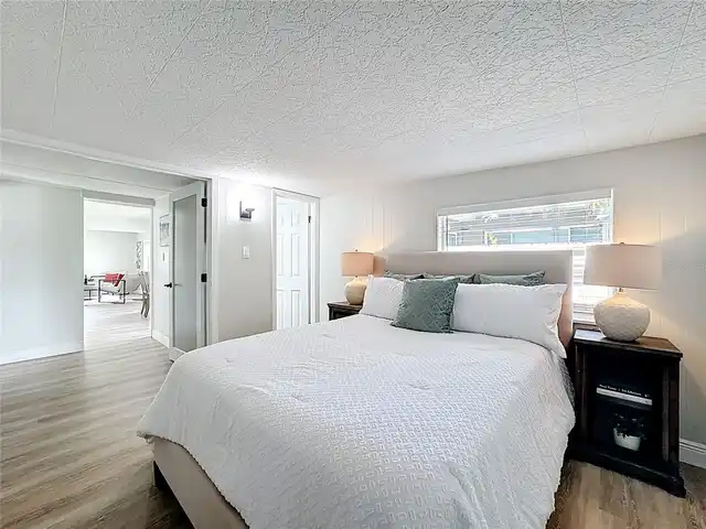 Listing Photo 16