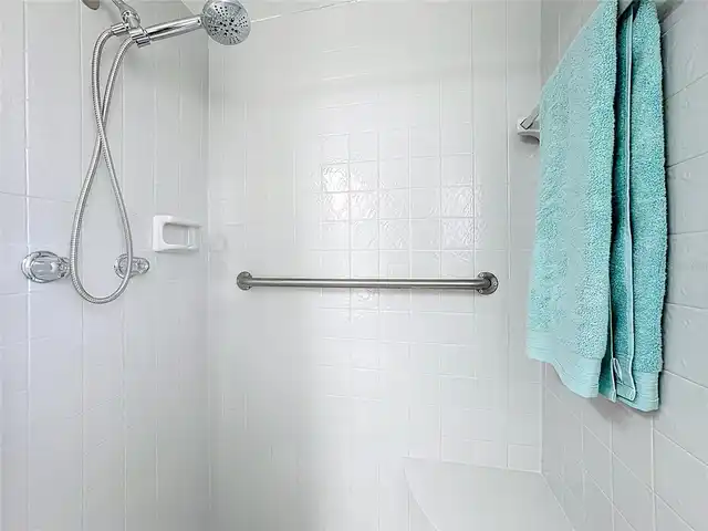 Listing Photo 18