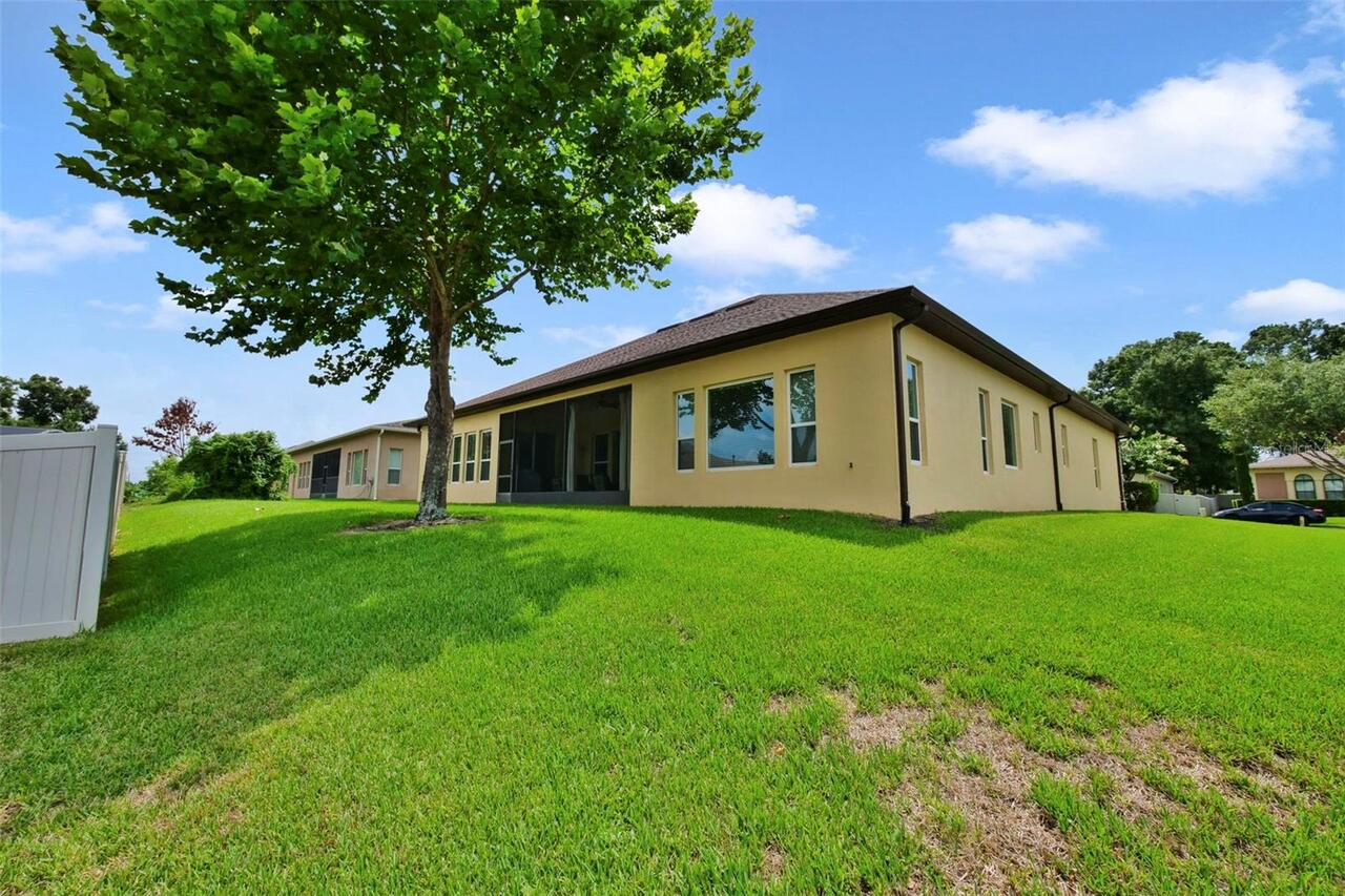 Listing Photo 8