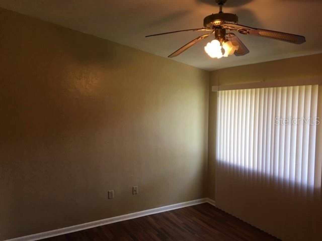 Listing Photo 10