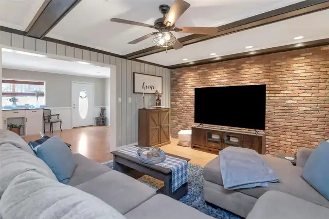 Listing Photo 21
