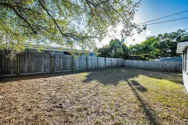 Listing Photo 28