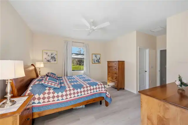 Listing Photo 24