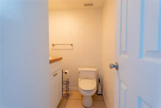 Listing Photo 12