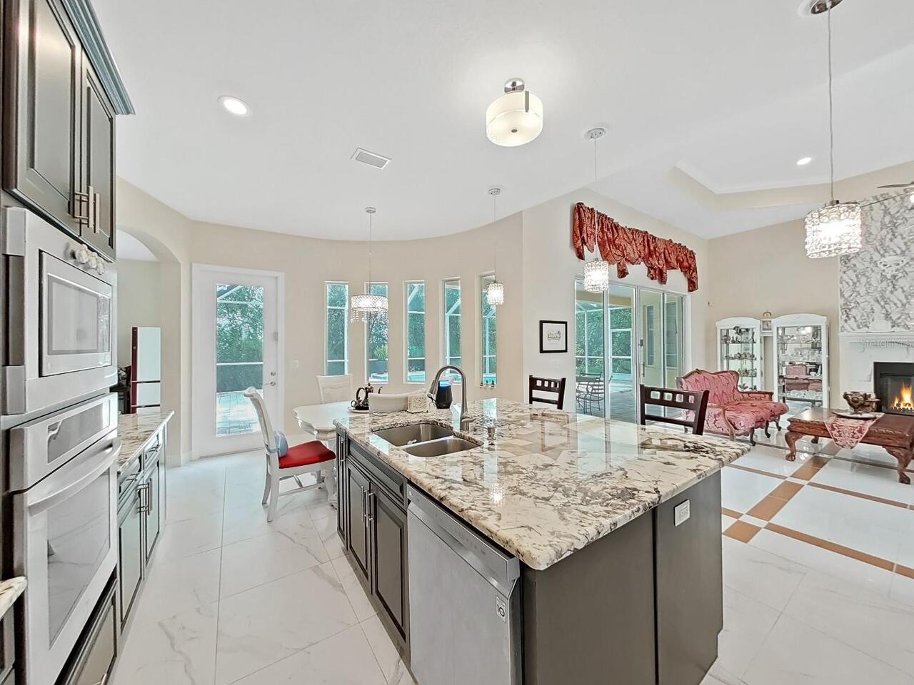Listing Photo 11