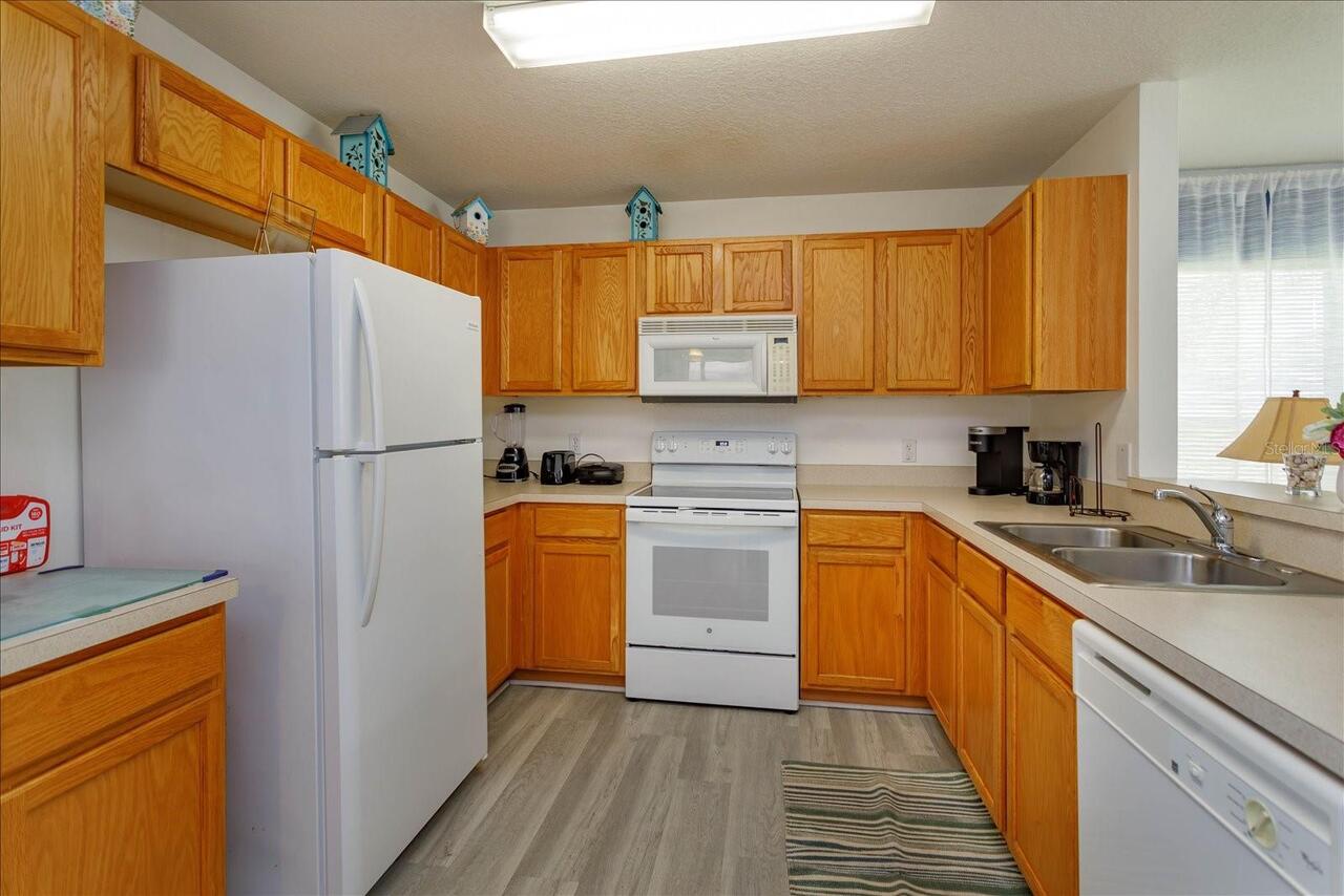Listing Photo 6