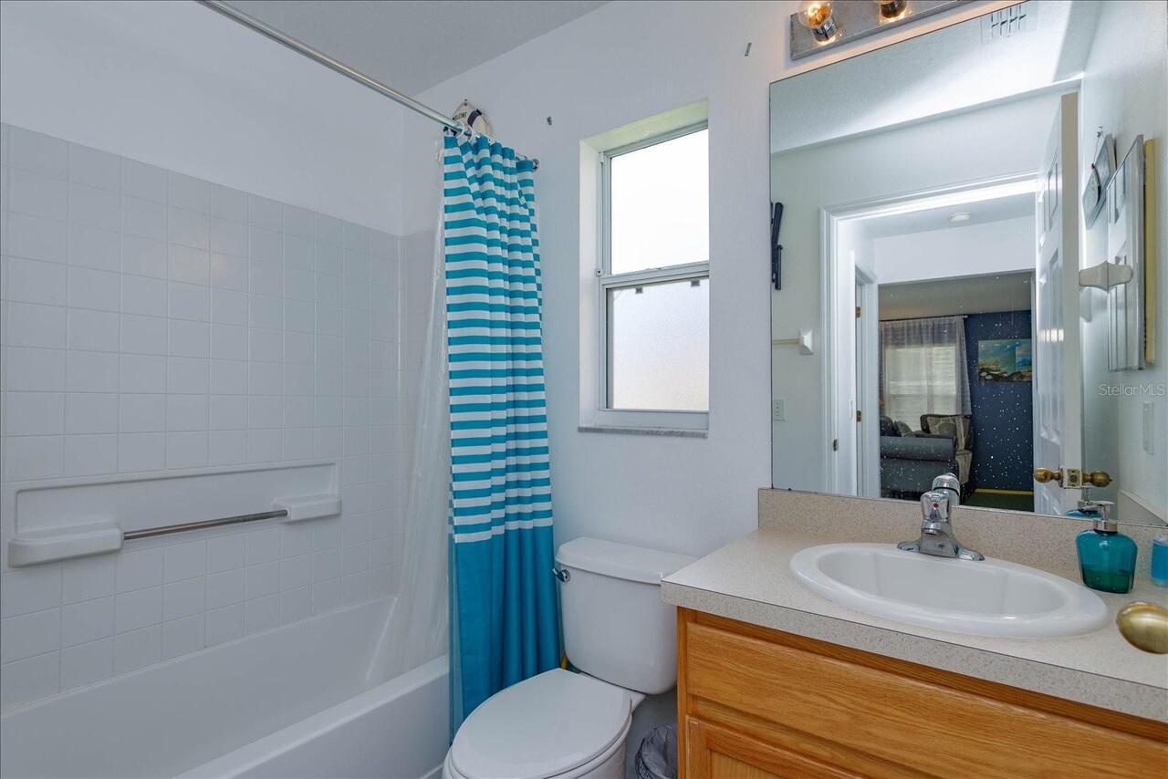 Listing Photo 11