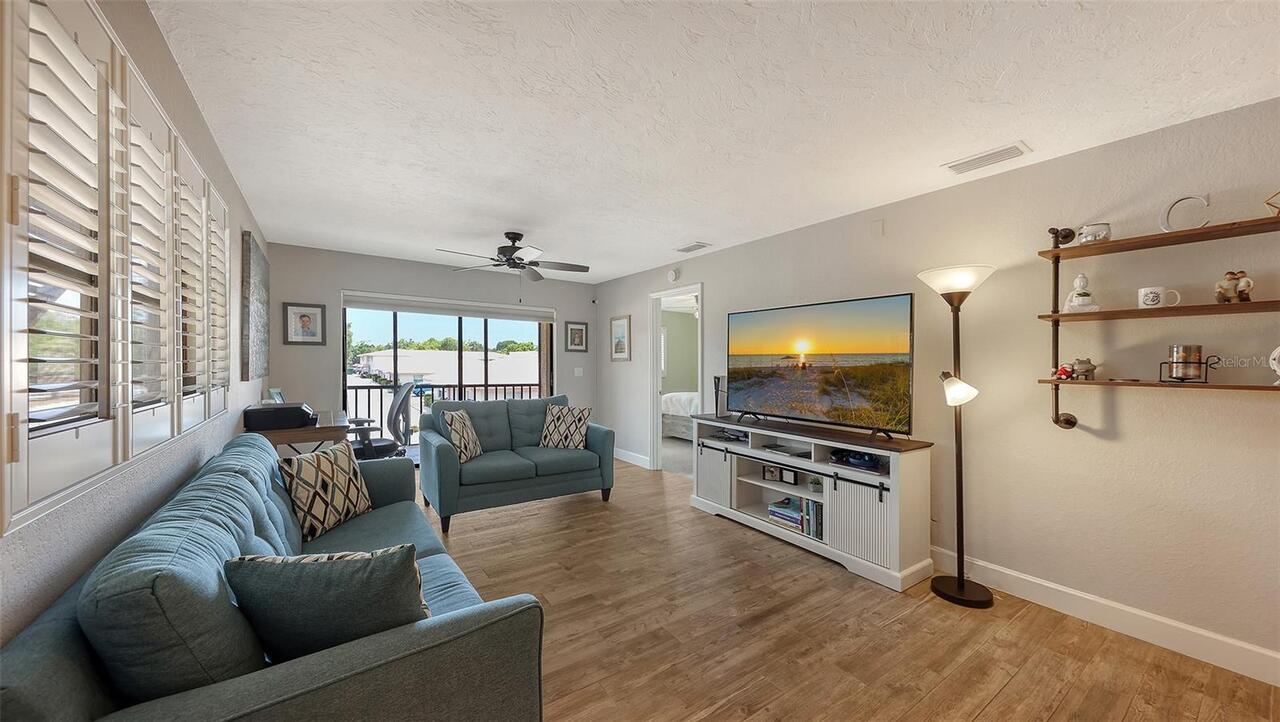 Listing Photo 7