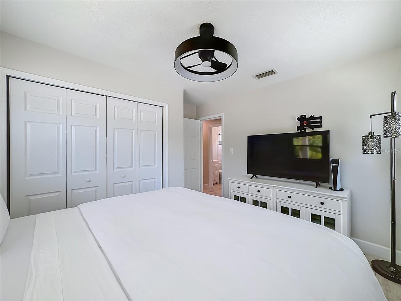 Listing Photo 43