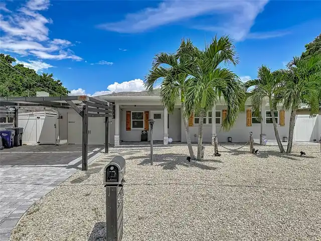 Listing Photo 8