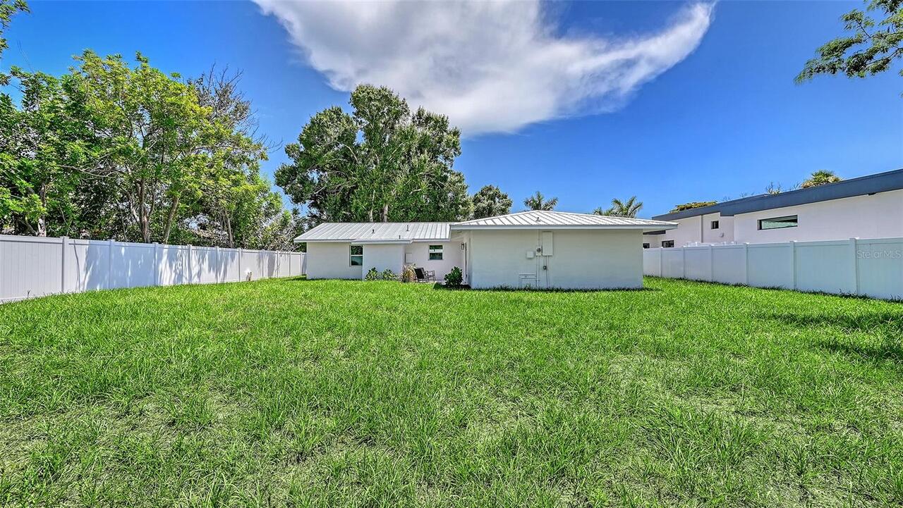 Listing Photo 32