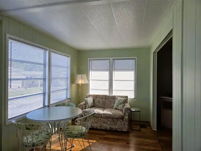 Listing Photo 16