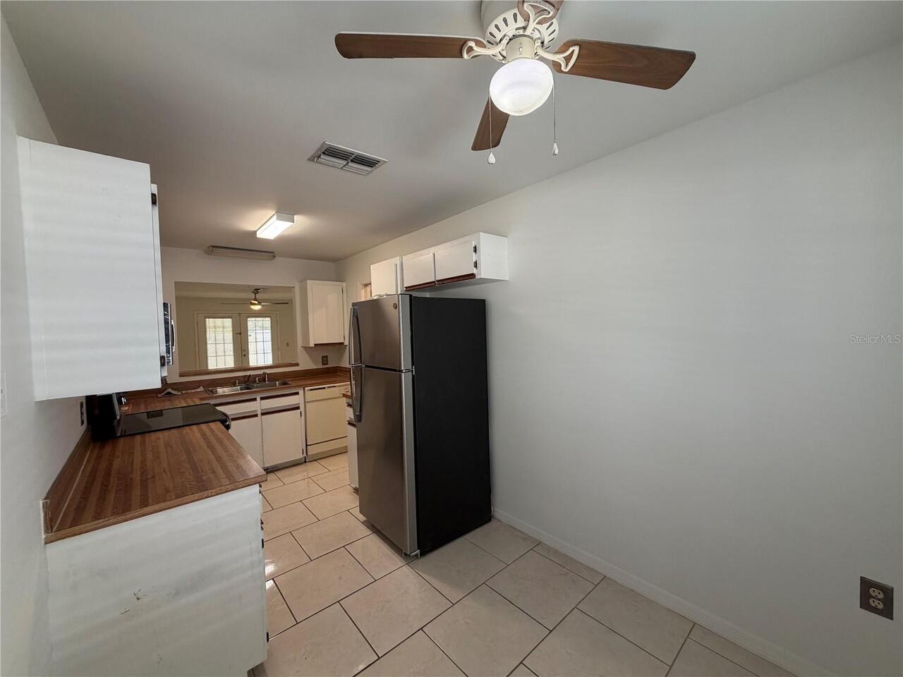Listing Photo 8