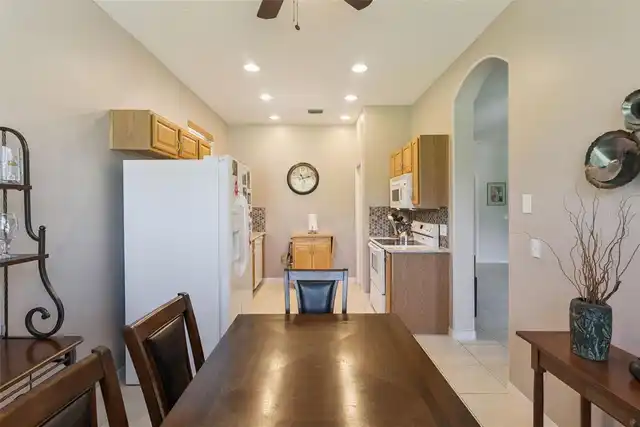 Listing Photo 9