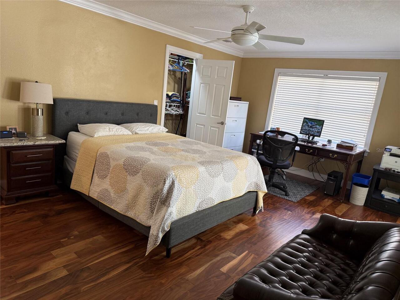 Listing Photo 11
