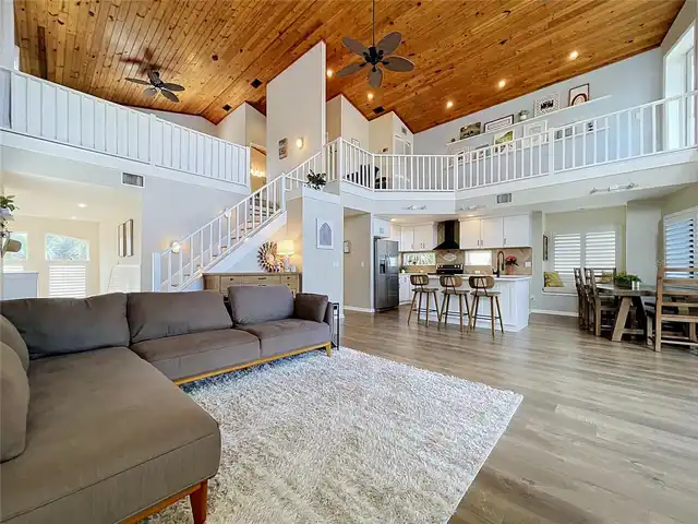 Listing Photo 7