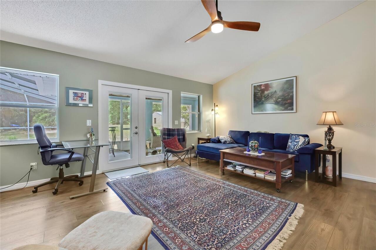 Listing Photo 9