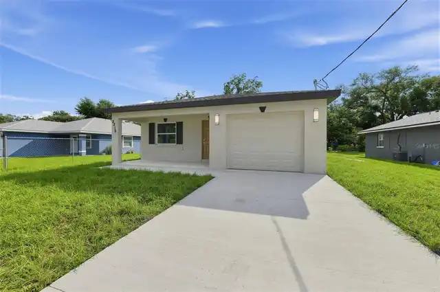 Listing Photo 8
