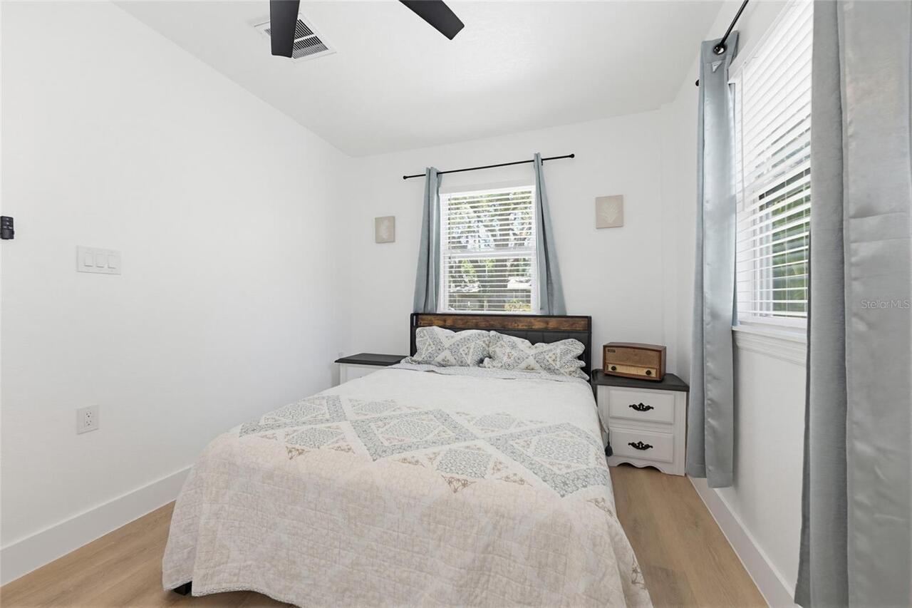 Listing Photo 14