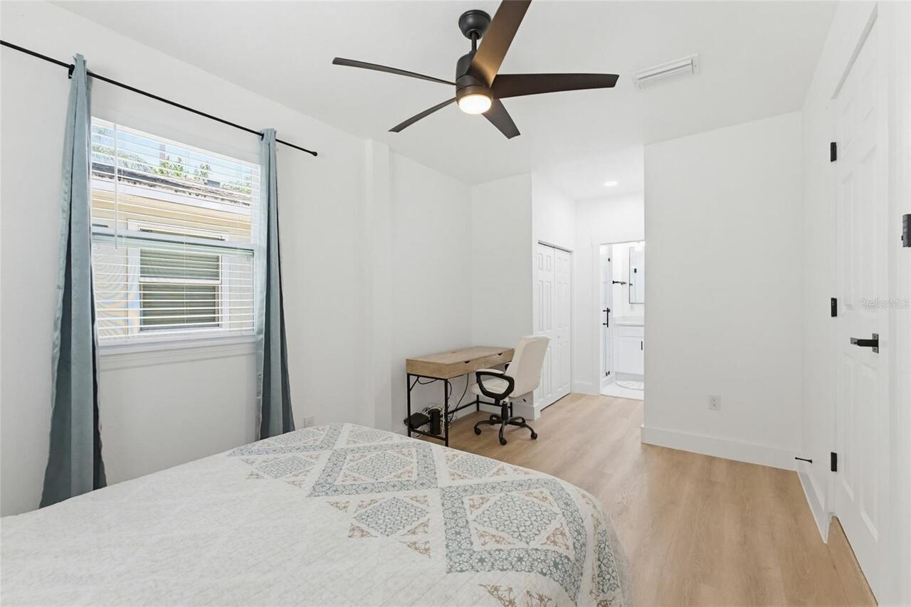 Listing Photo 15