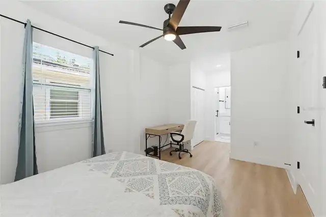 Listing Photo 16