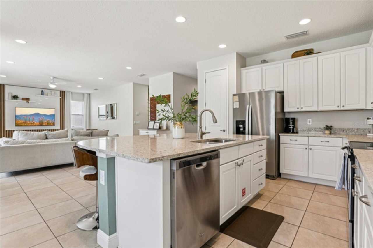 Listing Photo 12