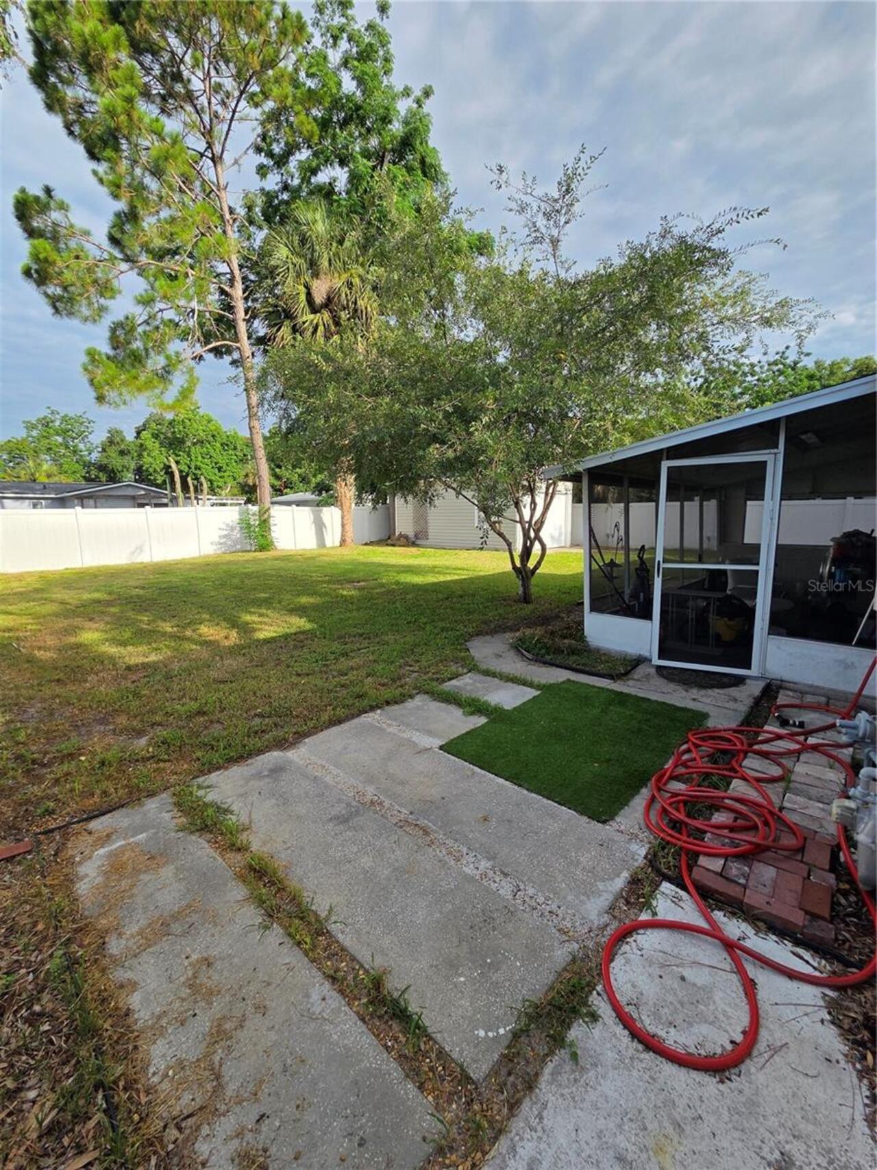 Listing Photo 8