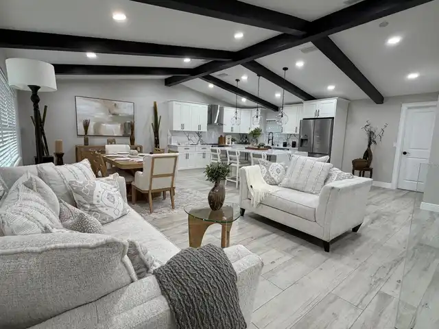 Listing Photo 6