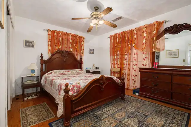 Listing Photo 15