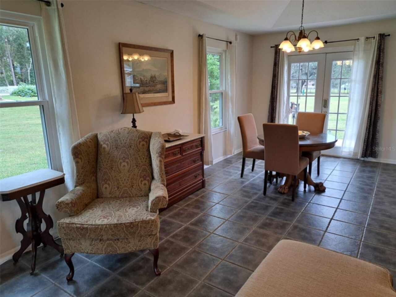 Listing Photo 7