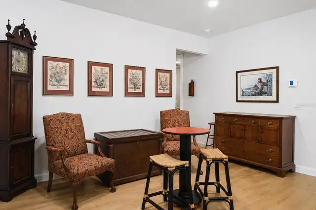 Listing Photo 16
