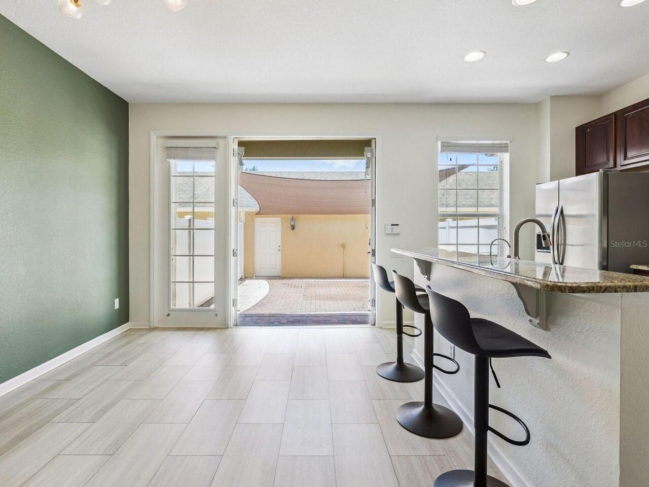 Listing Photo 10