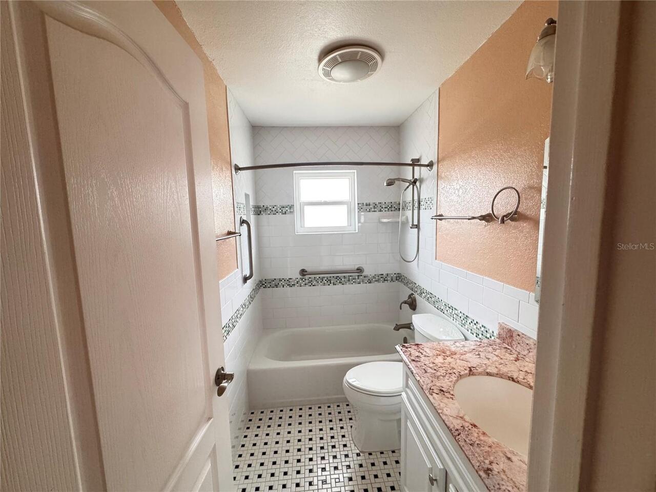 Listing Photo 13
