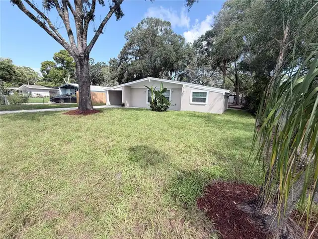 Listing Photo 14