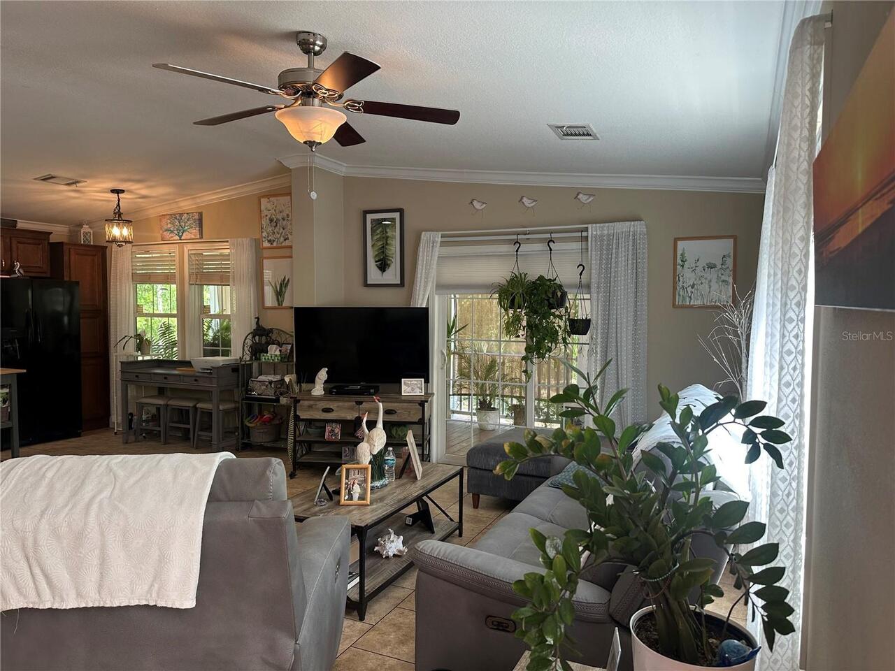 Listing Photo 12