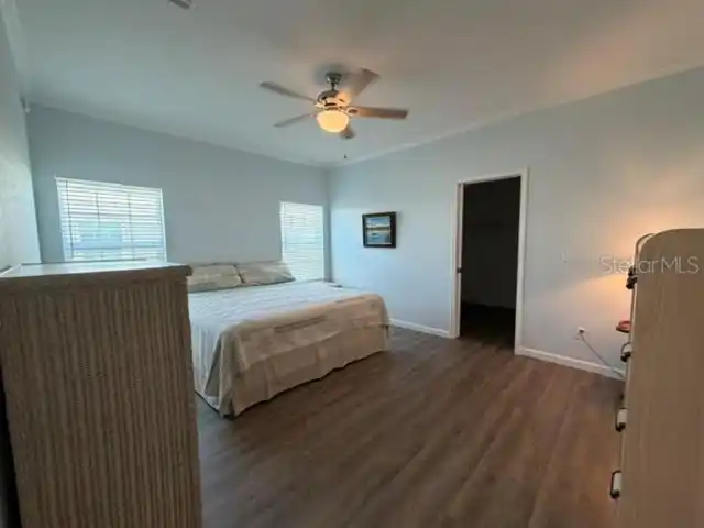 Listing Photo 12