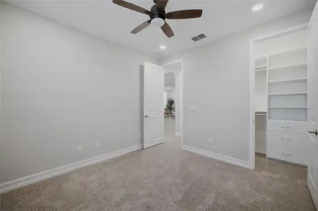 Listing Photo 17