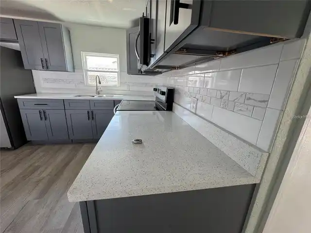 Listing Photo 7