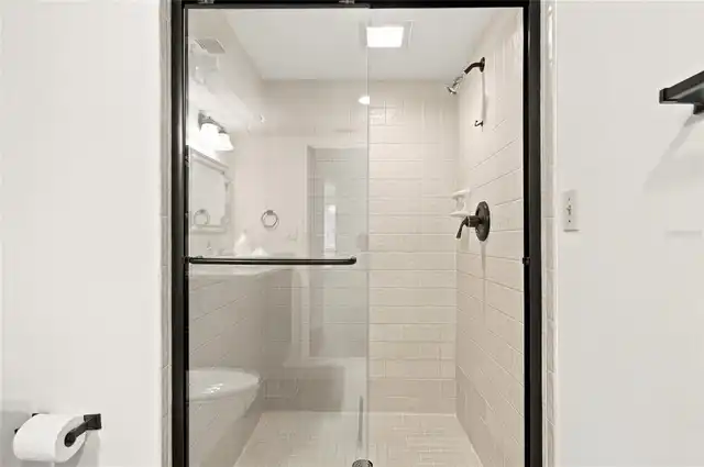 Listing Photo 22