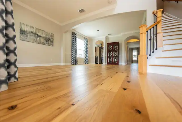 Listing Photo 9