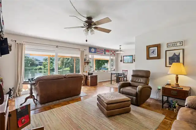 Listing Photo 7