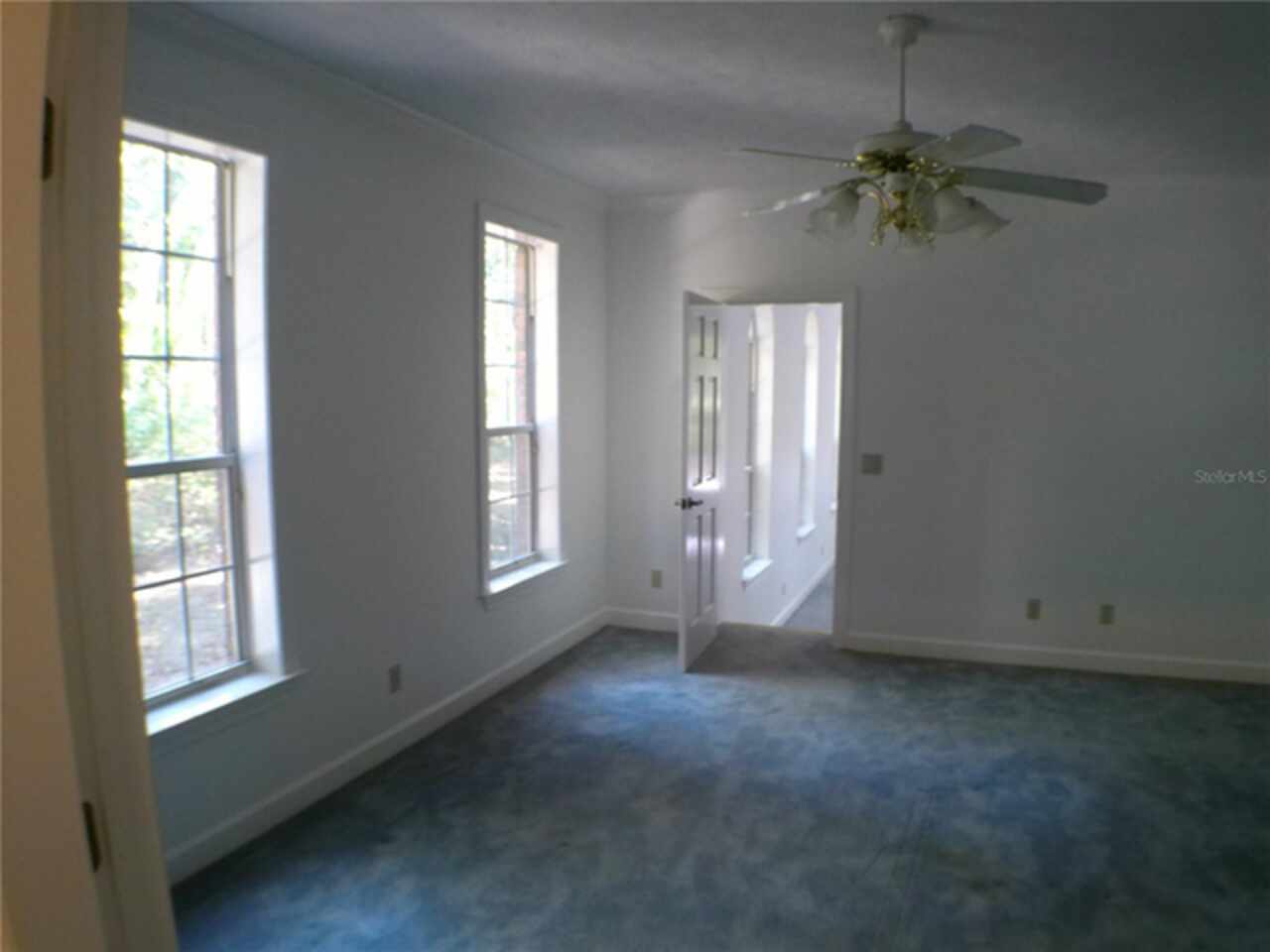 Listing Photo 10