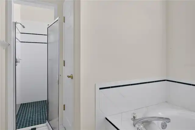 Listing Photo 24