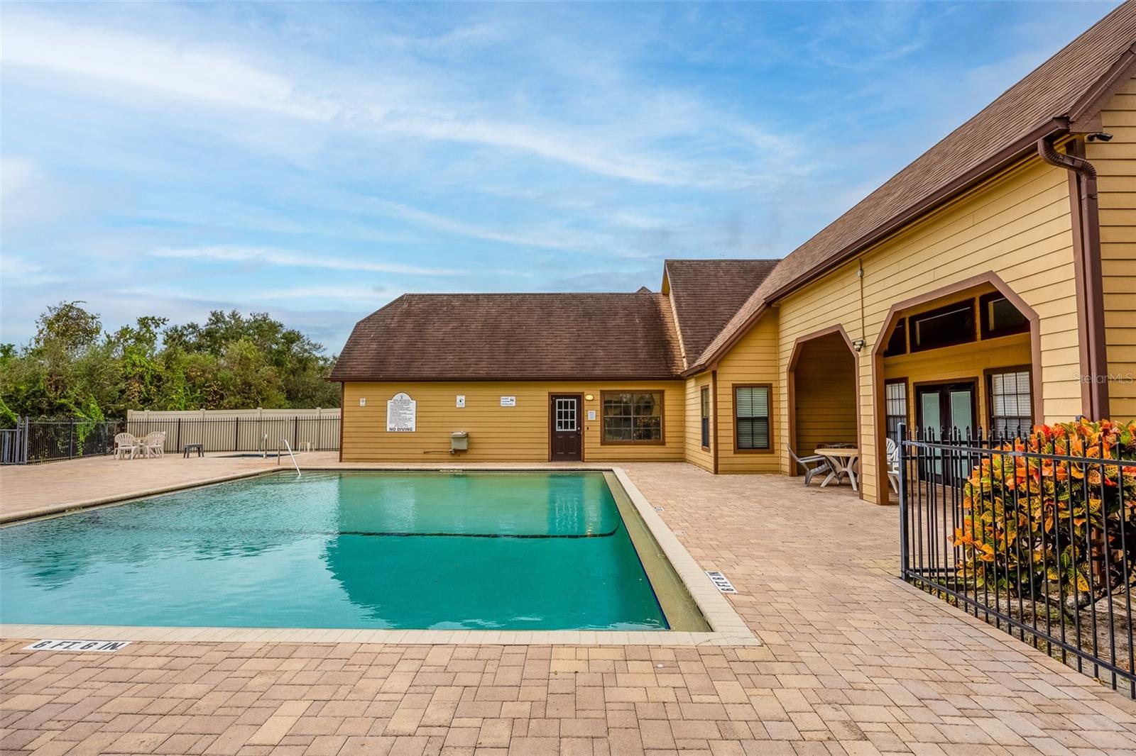 Listing Photo 16