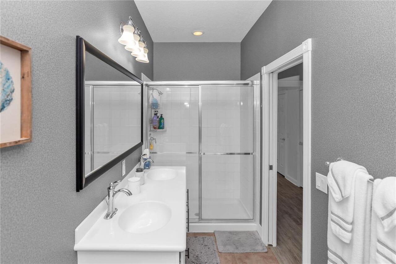 Listing Photo 14