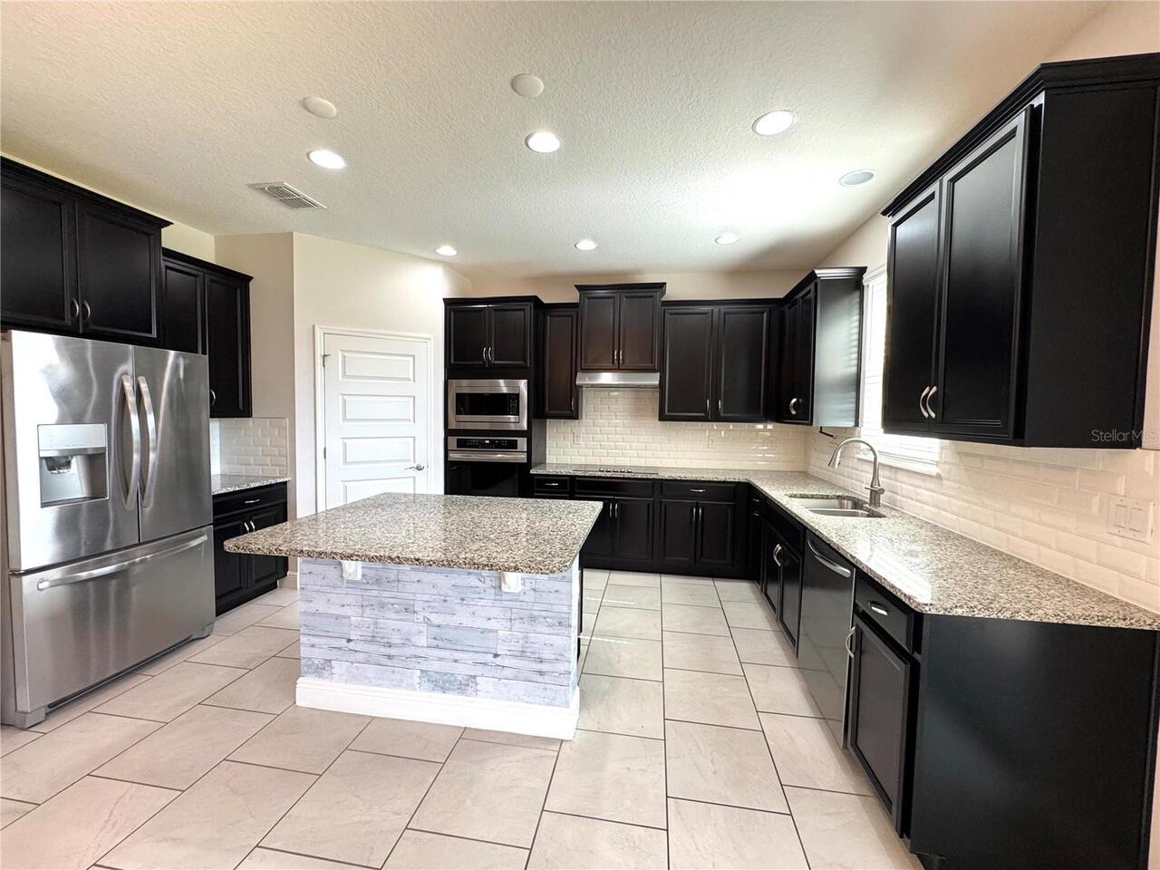 Listing Photo 15