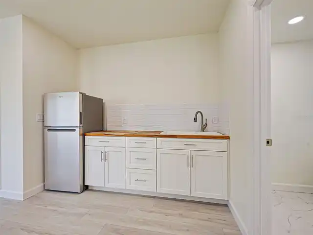 Listing Photo 10