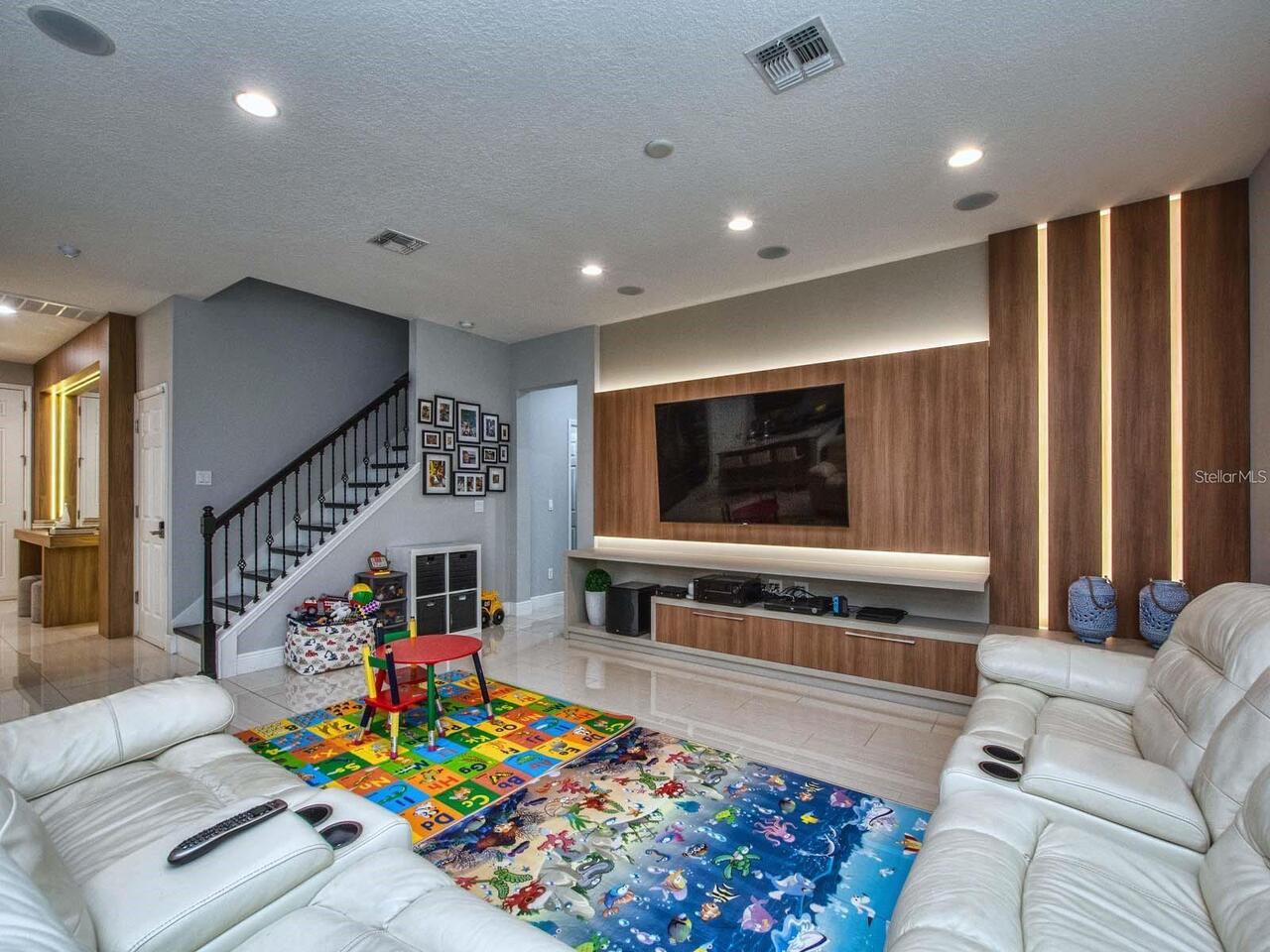 Listing Photo 12